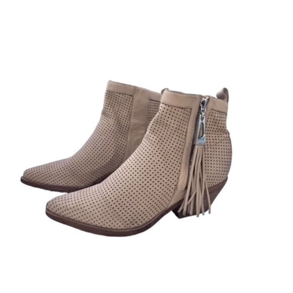 GUESS Womens Pointed Toe Suede Ankle Cowboy Boots Leather Booties Tassel 7.5 M - Picture 6 of 9